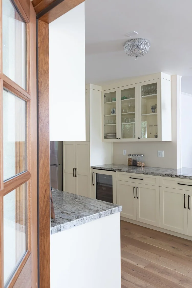 Refined Transitional Kitchen Remodel in Mar Vista, CA — photo 7