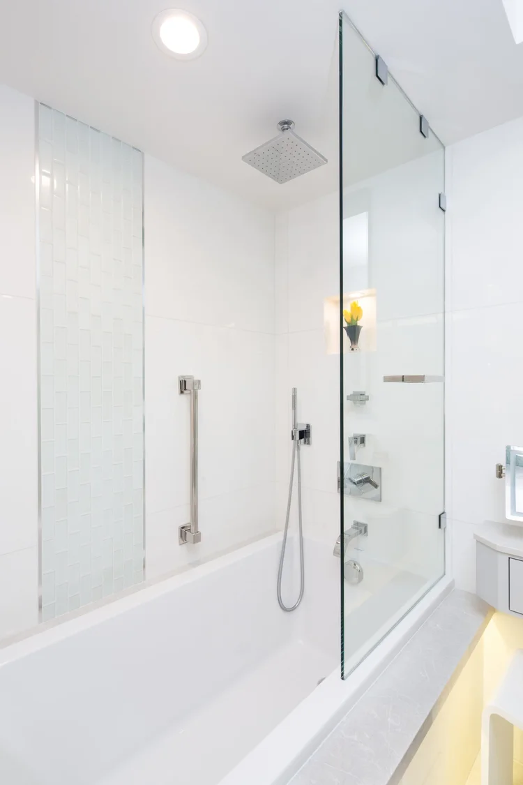 Wilshire Corridor Bathroom Remodel — photo 4