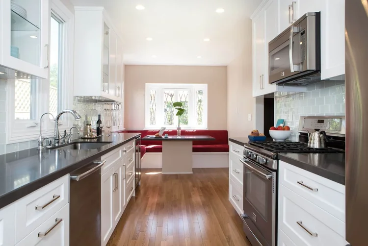 Traditional Kitchen Renovation — photo 2