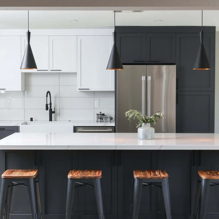 Modern Transitional Kitchen - Santa Clarita, CA