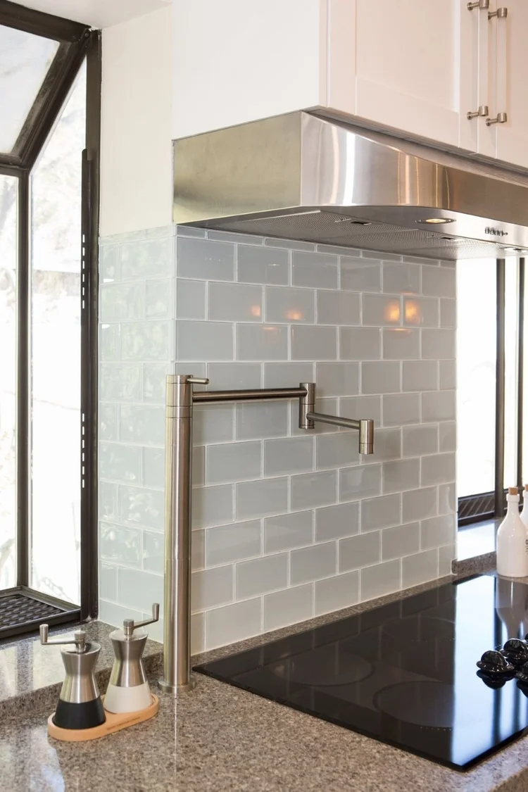 Bright White Kitchen Renovation — photo 9