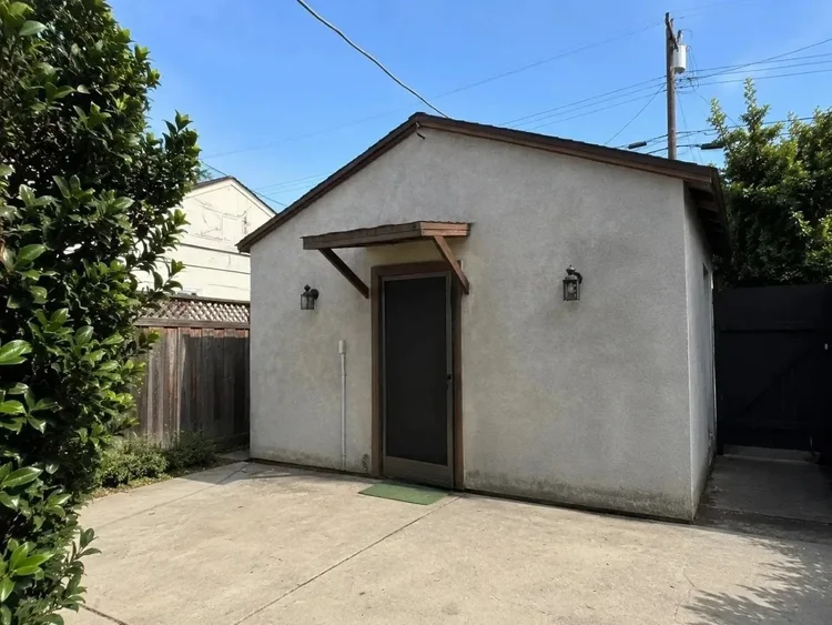 Santa Monica Two-Story ADU — photo 8